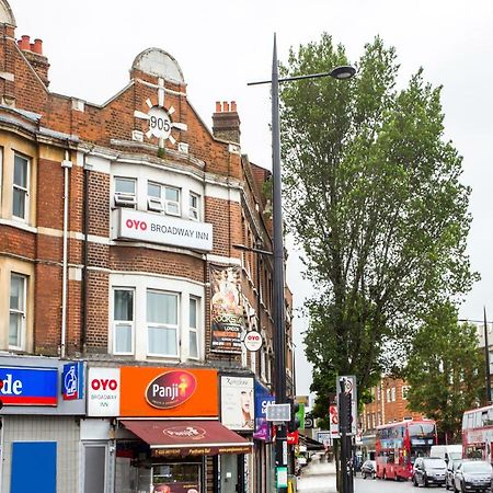 The Broadway Hotel - London Heathrow Southall Exterior foto